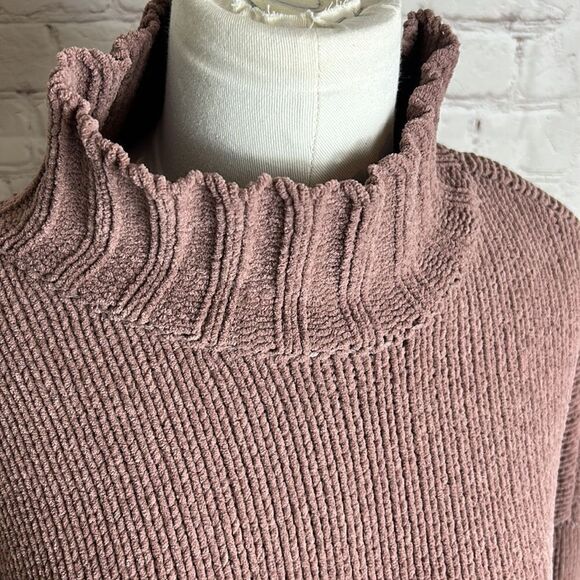 NEW DIRECTIONS SWEATER - Picture 4 of 8